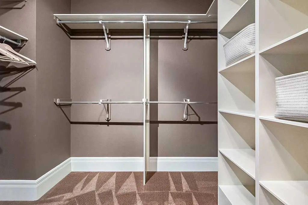 35 Summit Pointe Drive