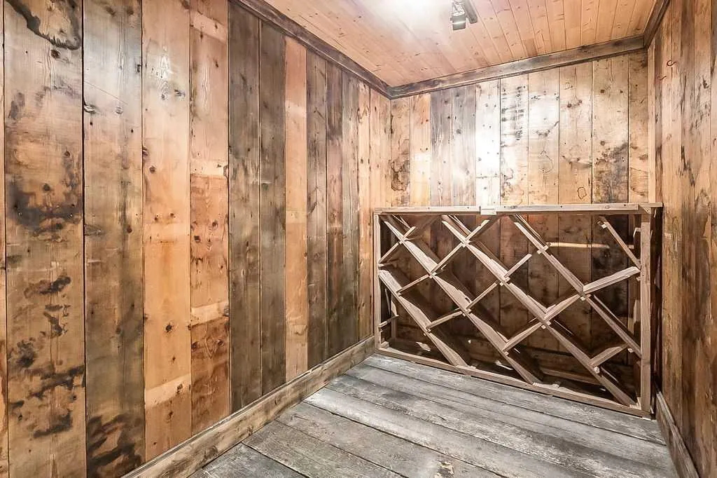 35 Summit Pointe Drive