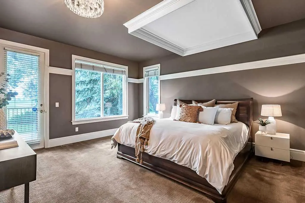 35 Summit Pointe Drive