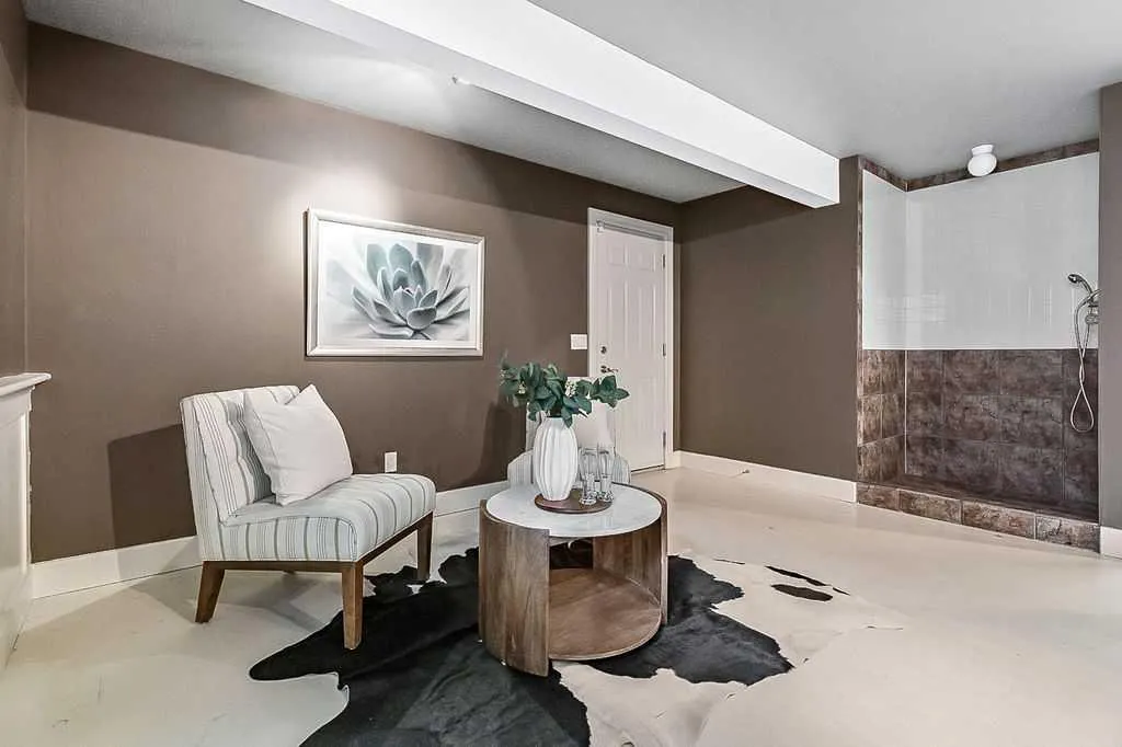 35 Summit Pointe Drive