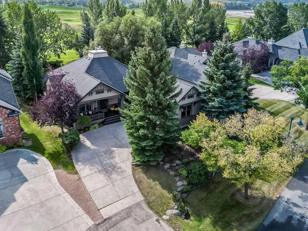 35 Summit Pointe Drive