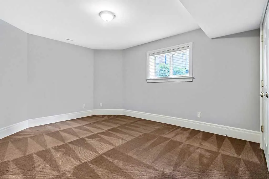 35 Summit Pointe Drive