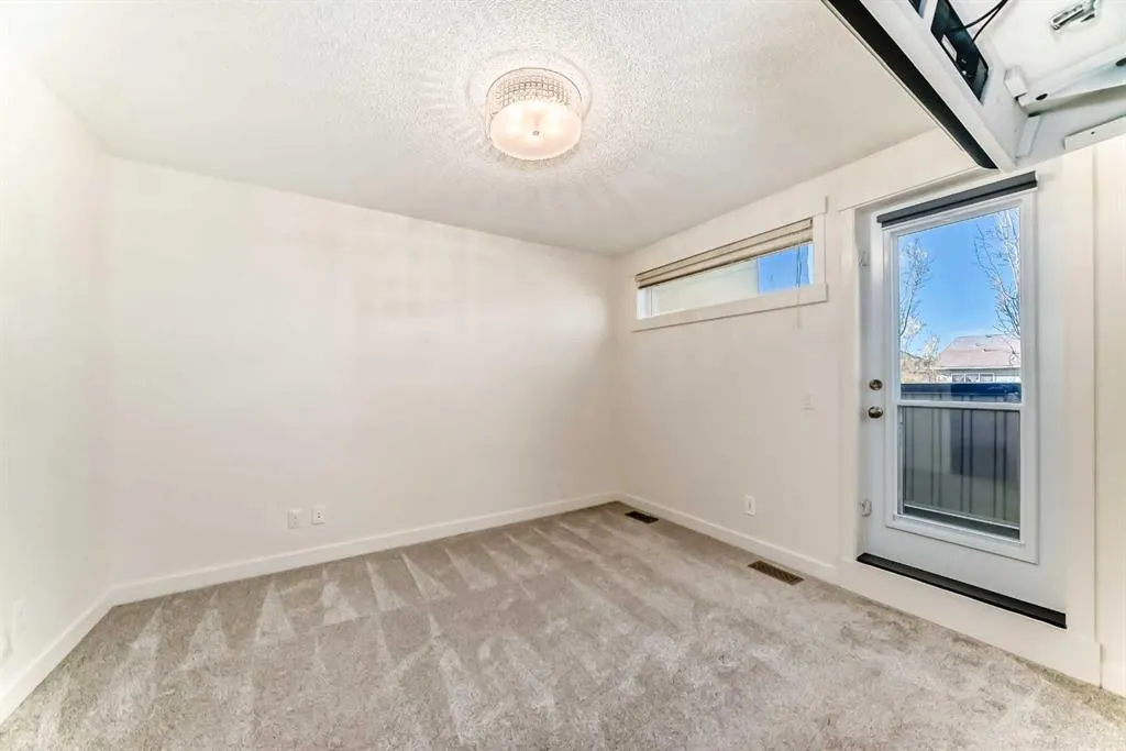 418 Covecreek Circle NE