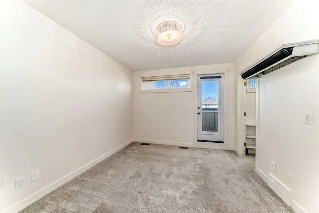 418 Covecreek Circle NE