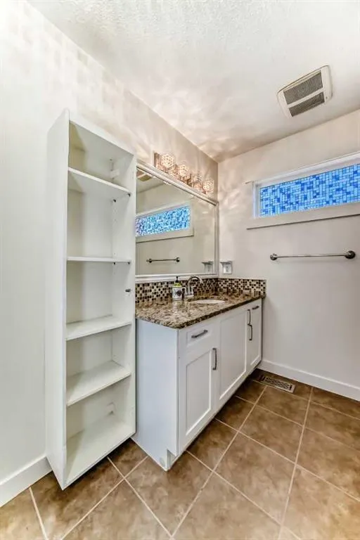 418 Covecreek Circle NE