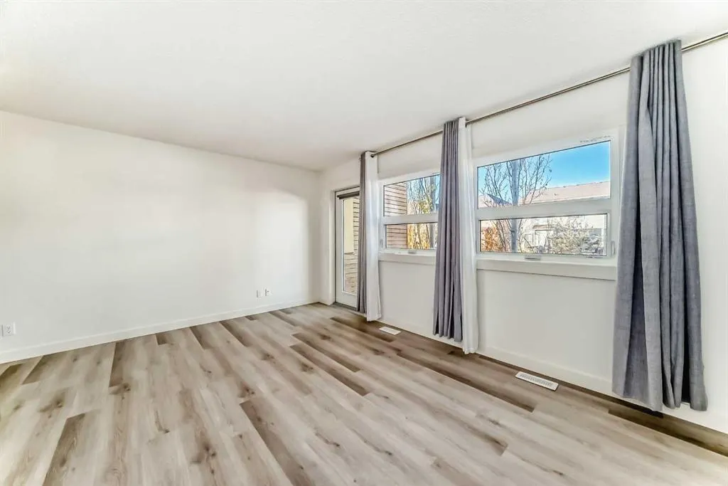 418 Covecreek Circle NE