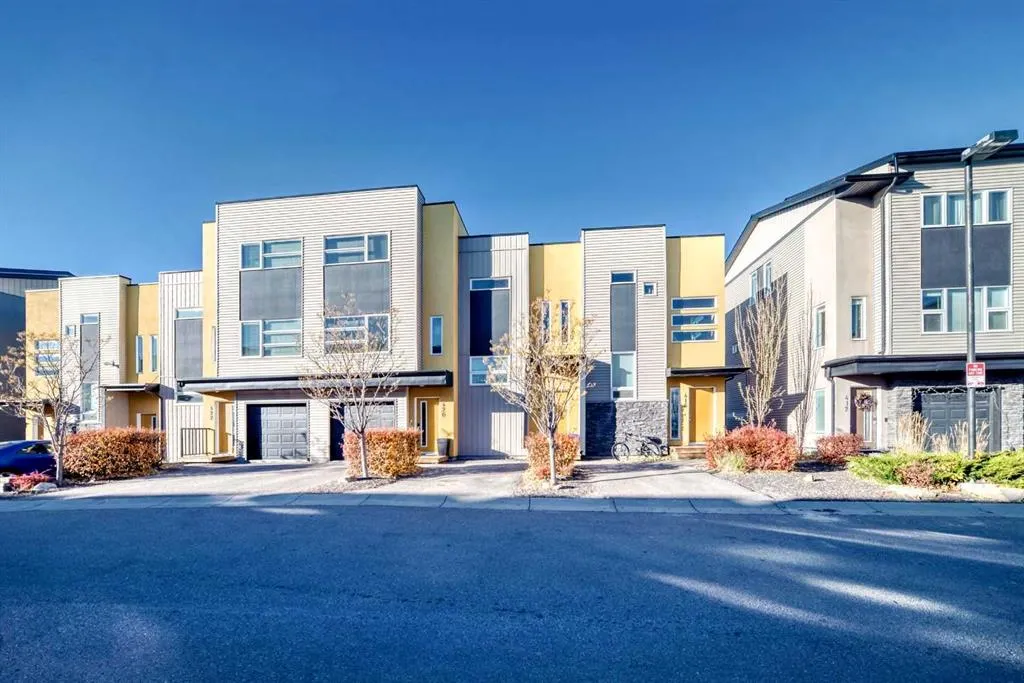 418 Covecreek Circle NE