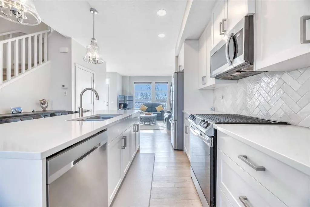 196 Wolf Hollow Park SE