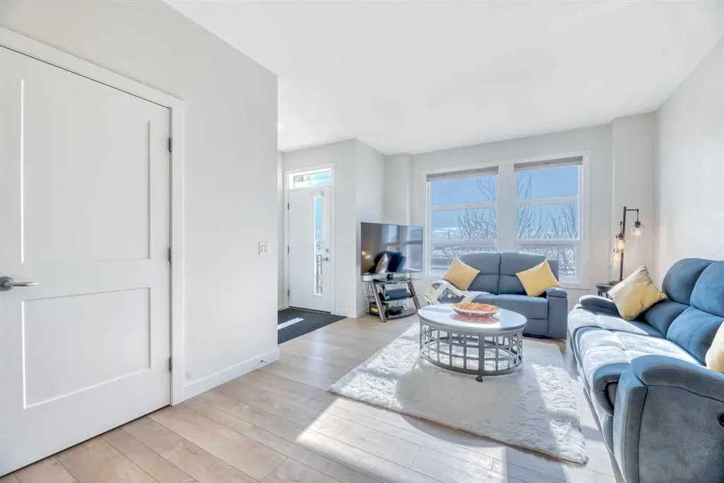 196 Wolf Hollow Park SE