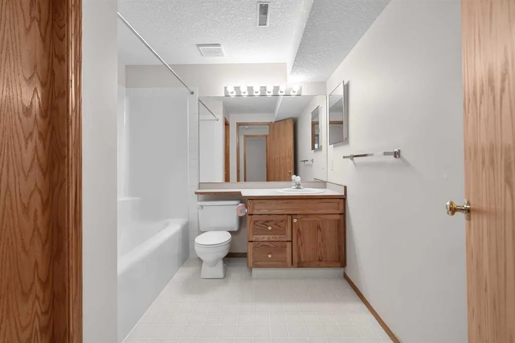 634 Sheep River Mews