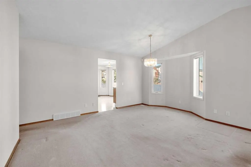 634 Sheep River Mews