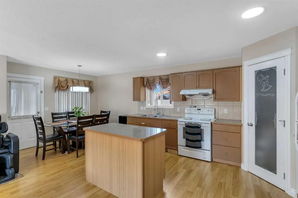 197 Tarawood Place NE