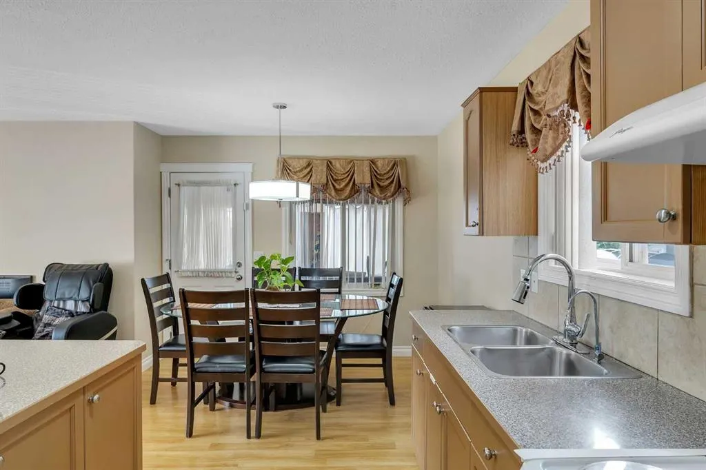 197 Tarawood Place NE