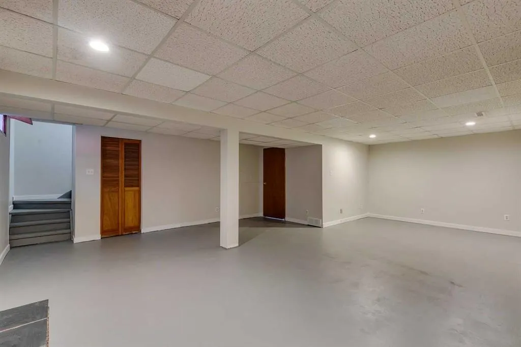 2823 Dover Ridge Drive SE