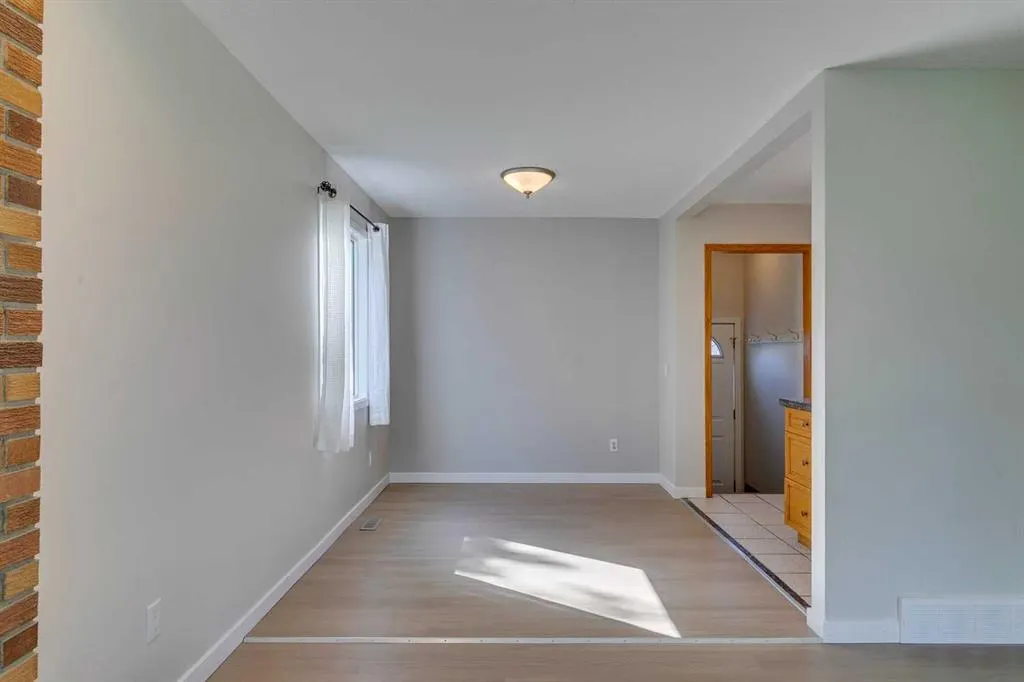 2823 Dover Ridge Drive SE