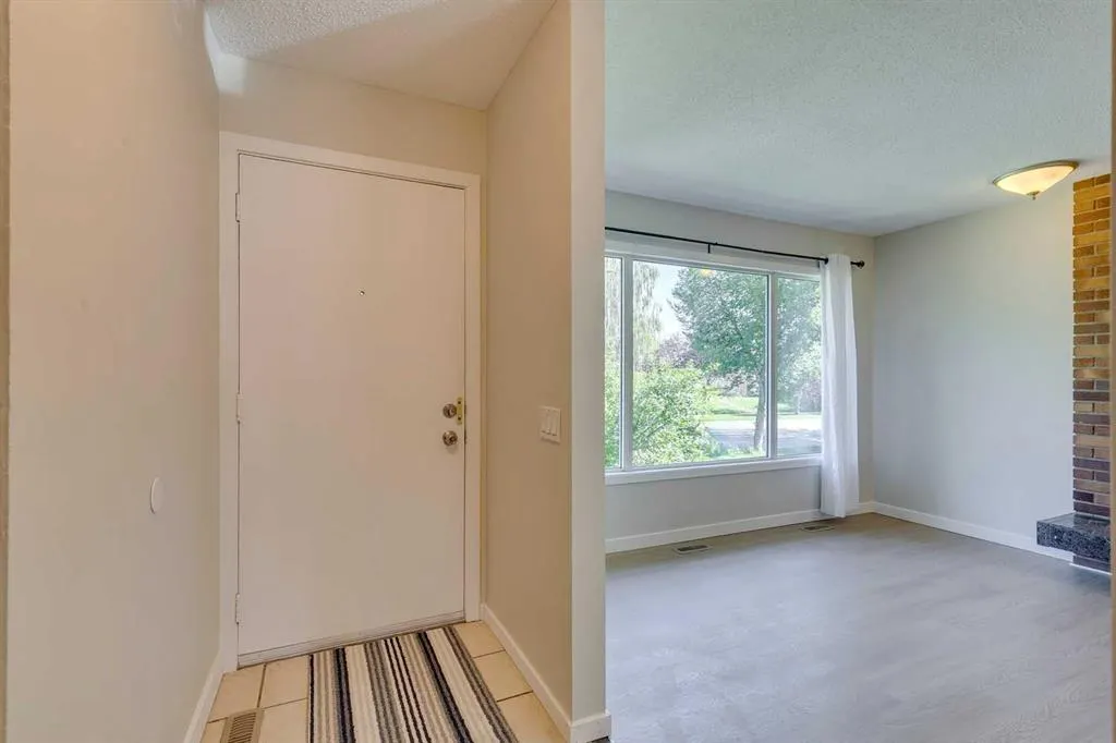 2823 Dover Ridge Drive SE