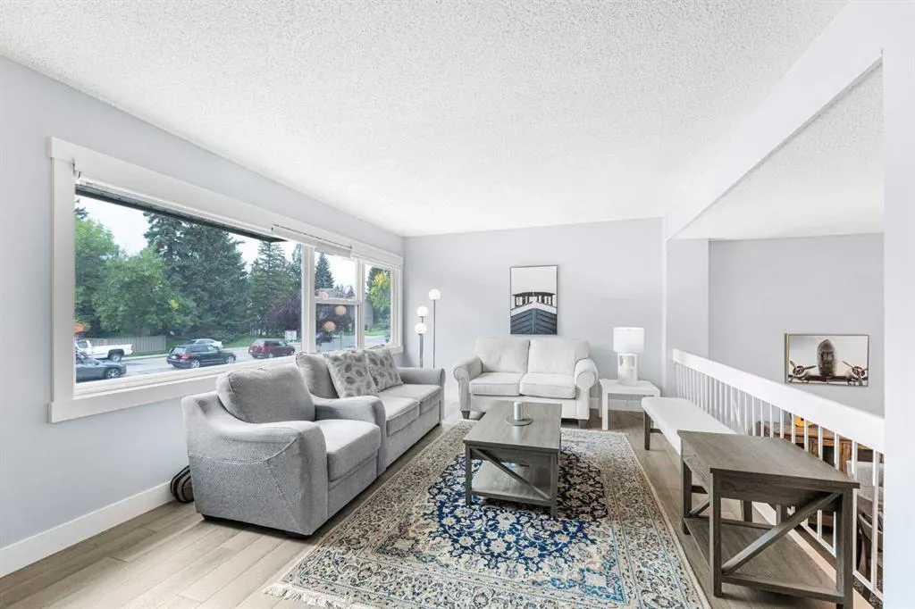 352 Brae Glen Road SW