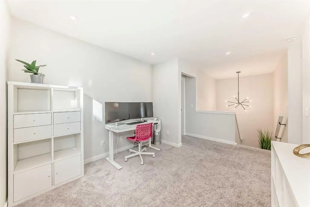 26 Lavender Drive SE