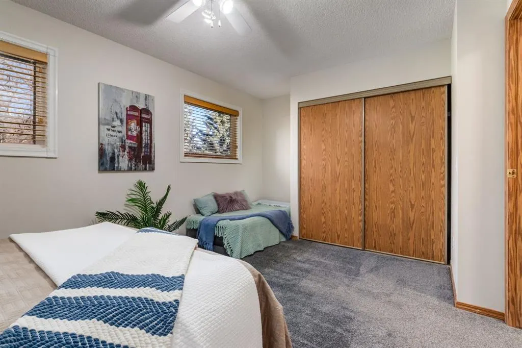 12 Millrise Green SW