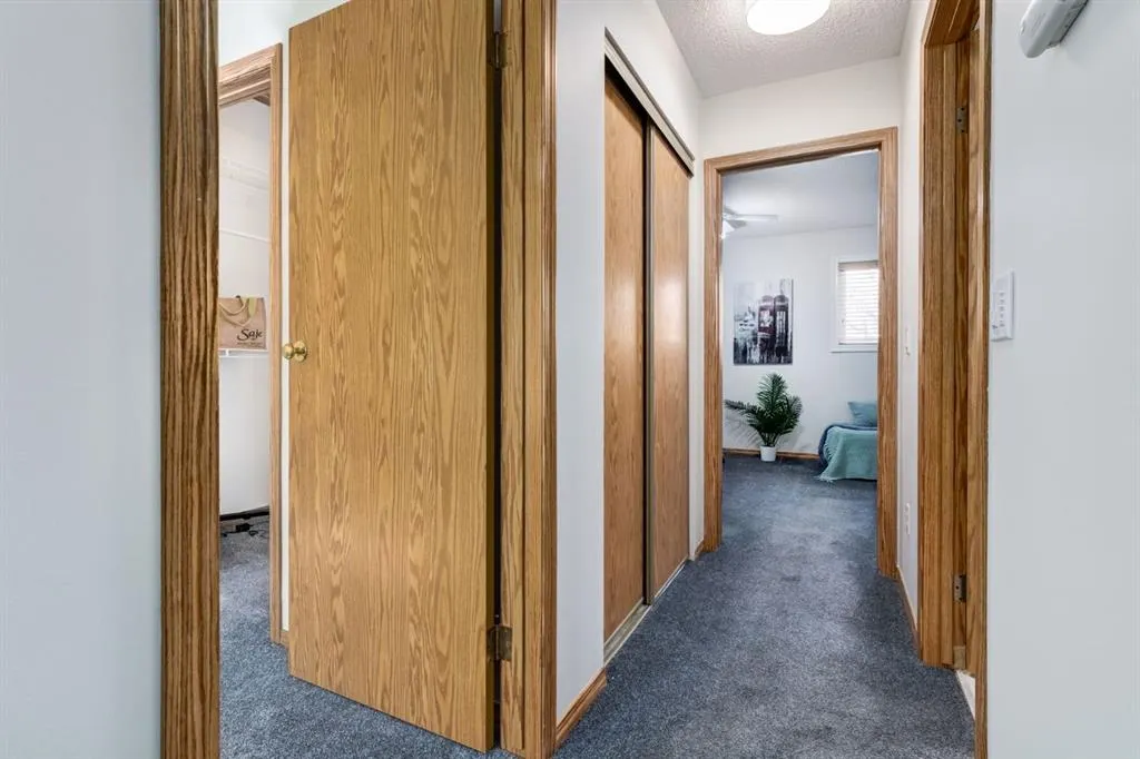 12 Millrise Green SW