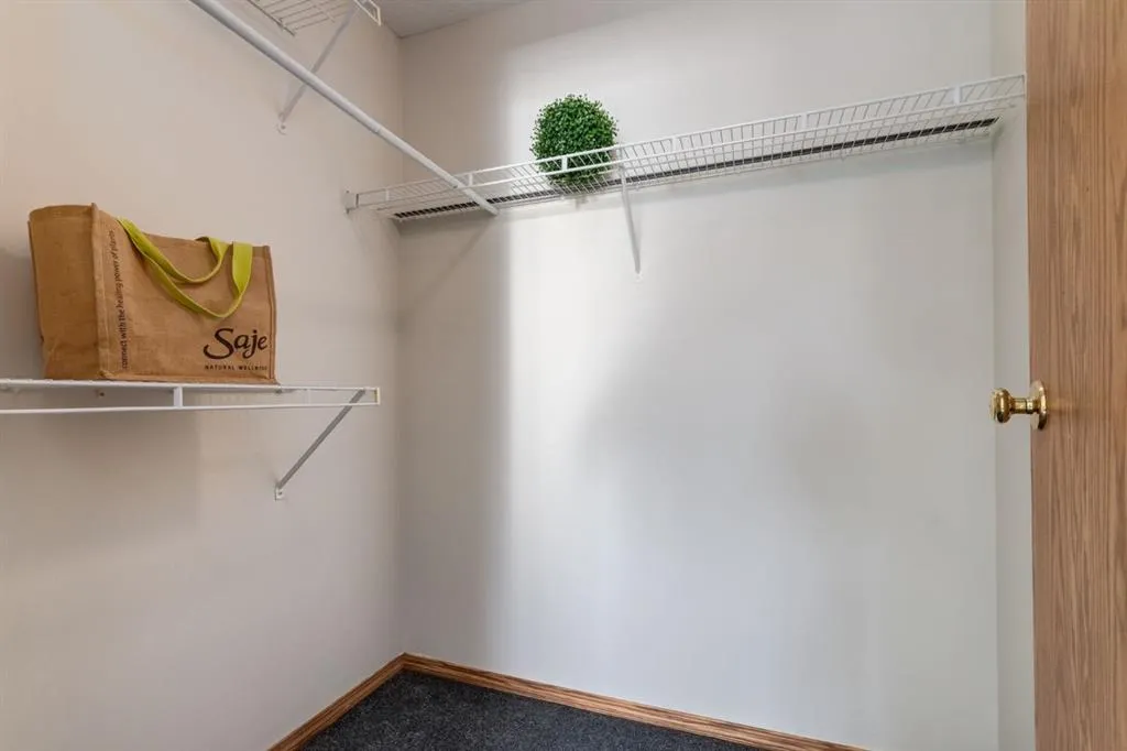 12 Millrise Green SW