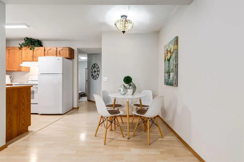 12 Millrise Green SW