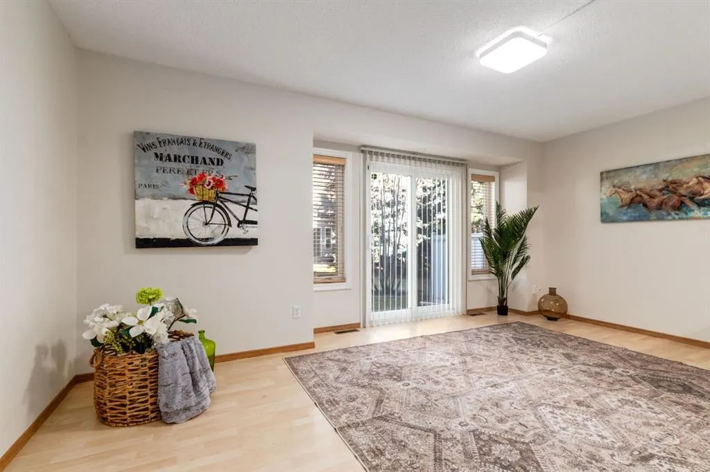 12 Millrise Green SW