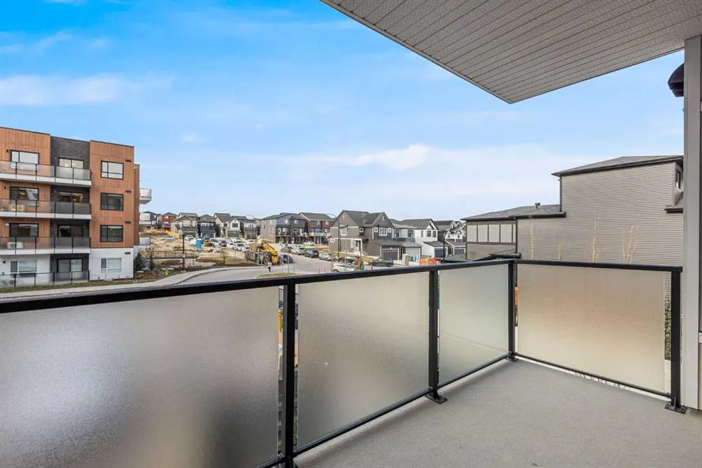 245 Edith Place NW, #207