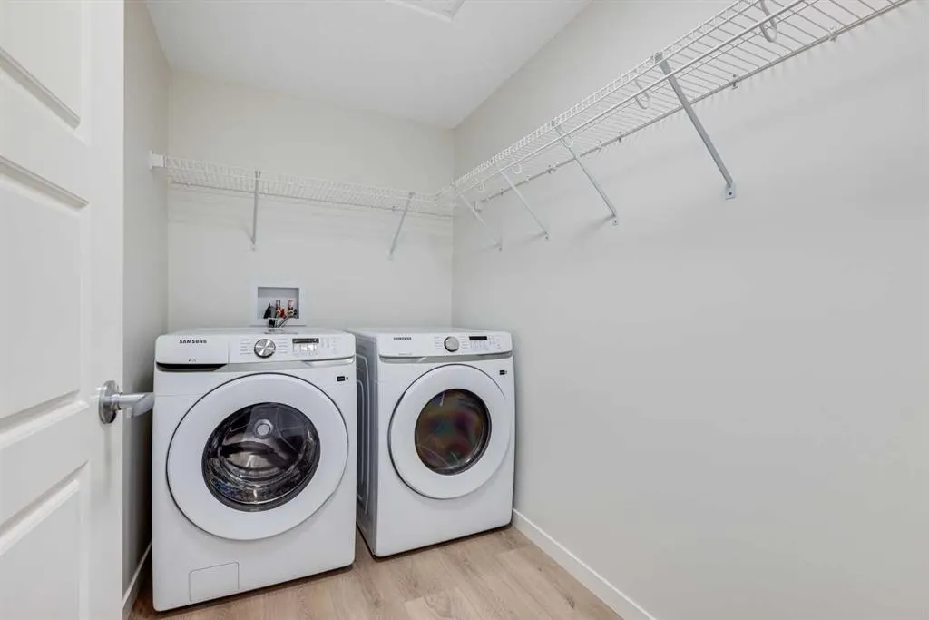 245 Edith Place NW, #207