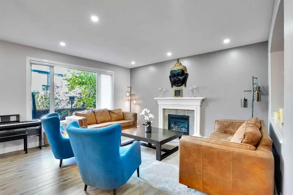 70 Royal Ridge Manor NW