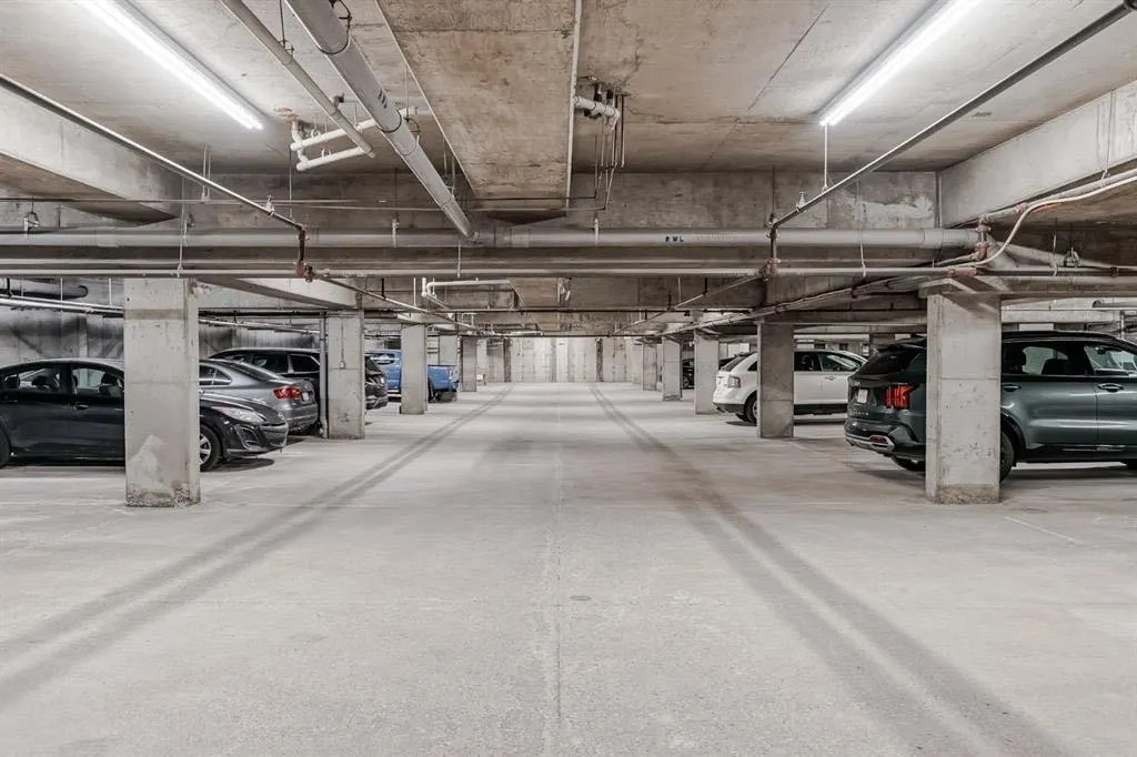 718 5 Street NE, #403