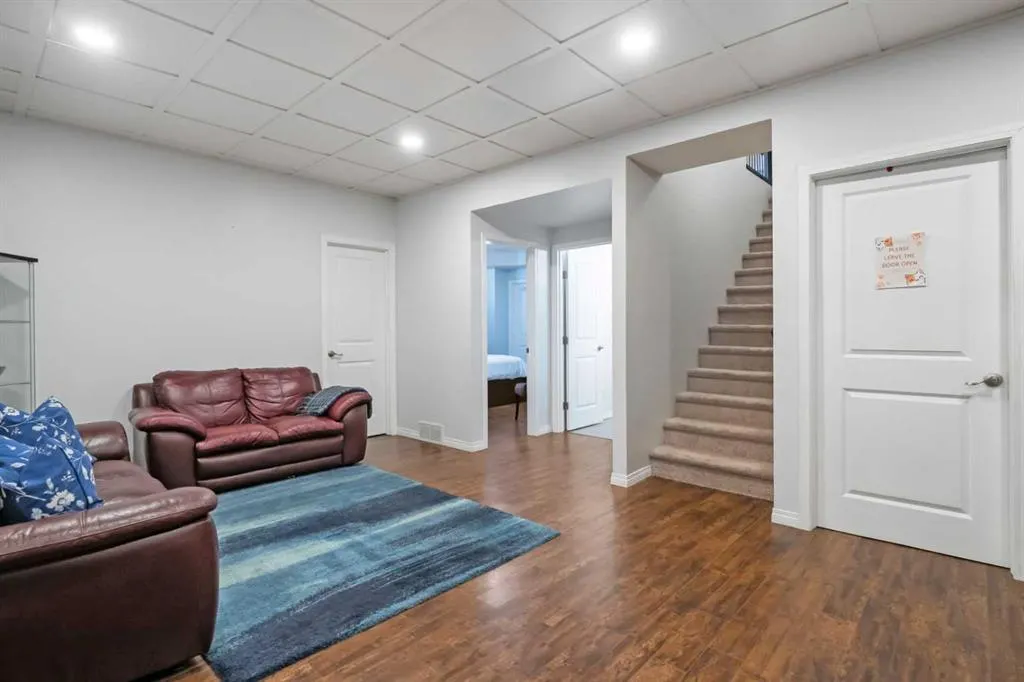 159 Panatella View NW