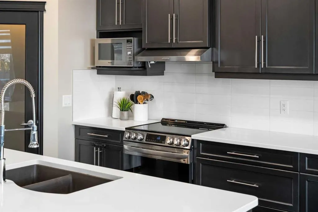 159 Panatella View NW