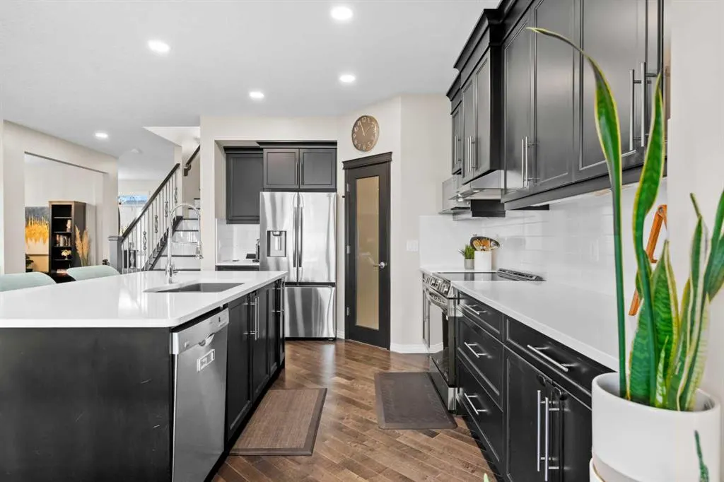 159 Panatella View NW