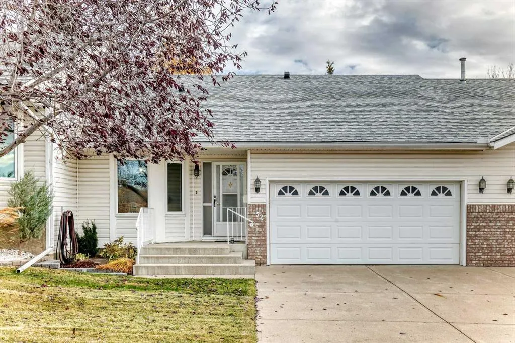 52 Riverview Drive SE