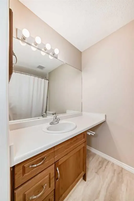 52 Riverview Drive SE