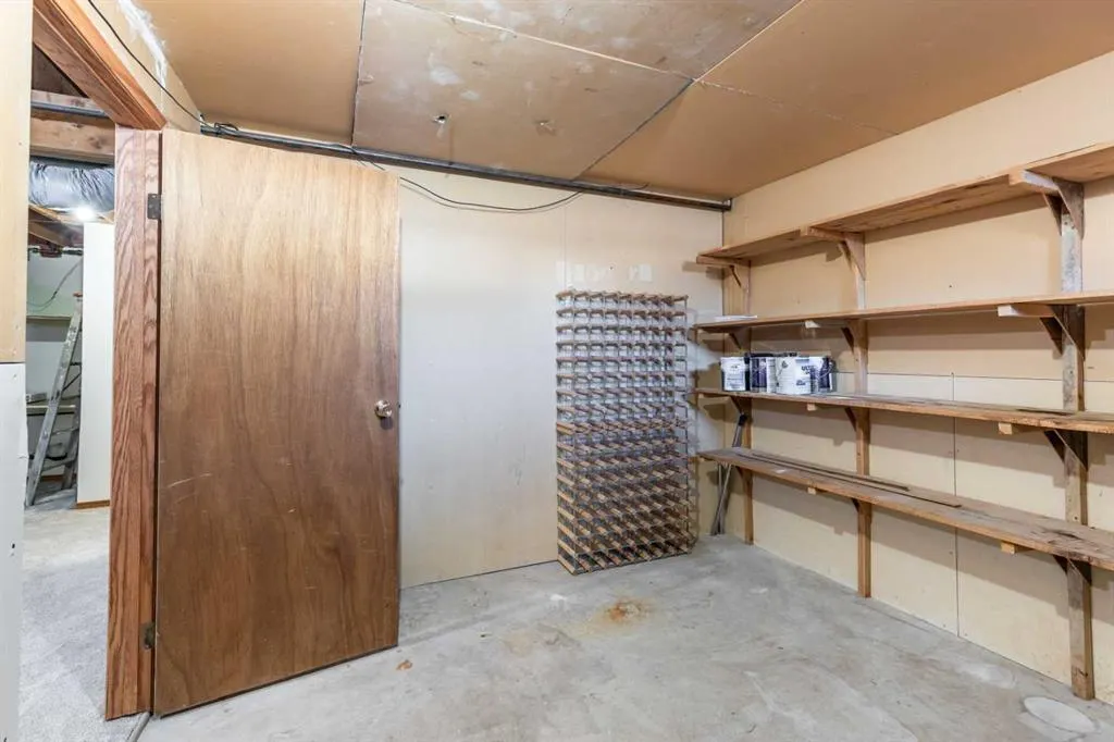 8 Ross Glen Green SE