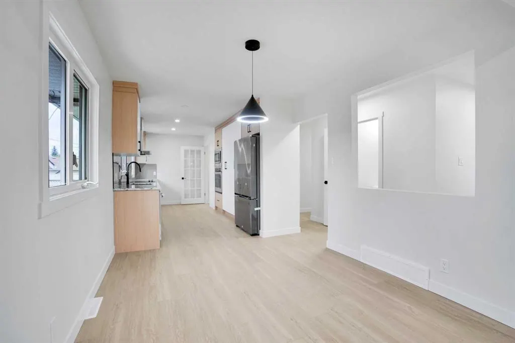 6116 Buckthorn Road NW