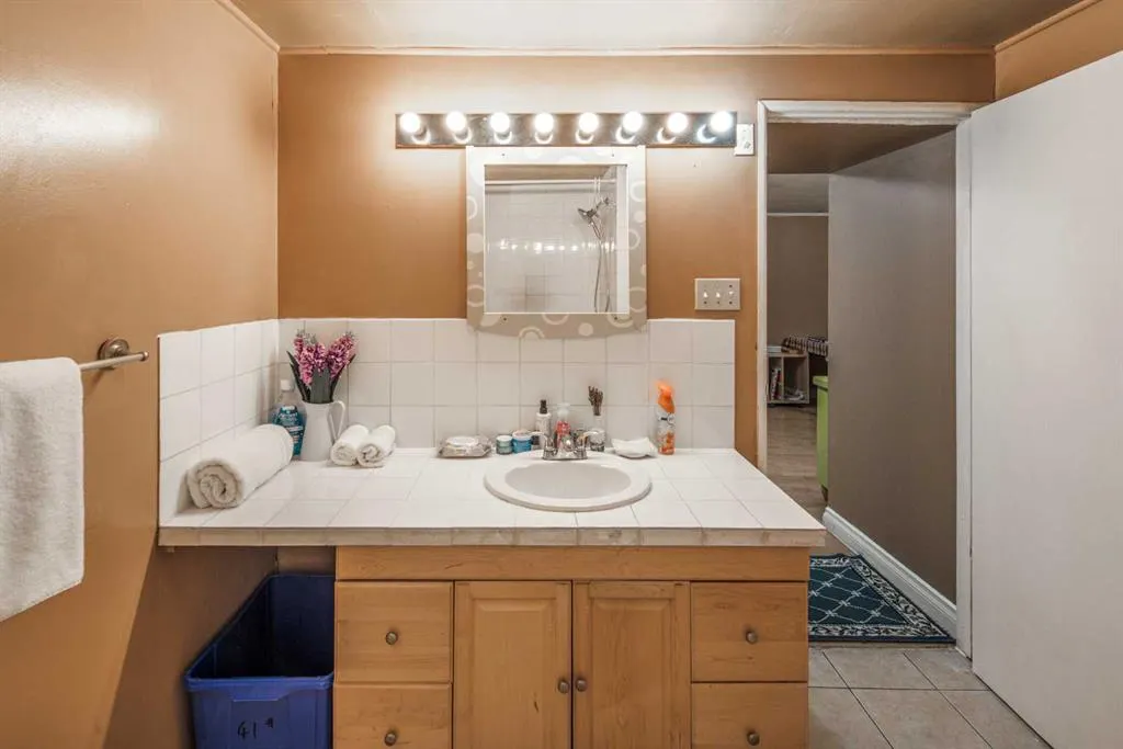 112 Shawmeadows Crescent SW