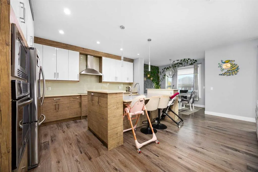 106 Baysprings Gardens SW