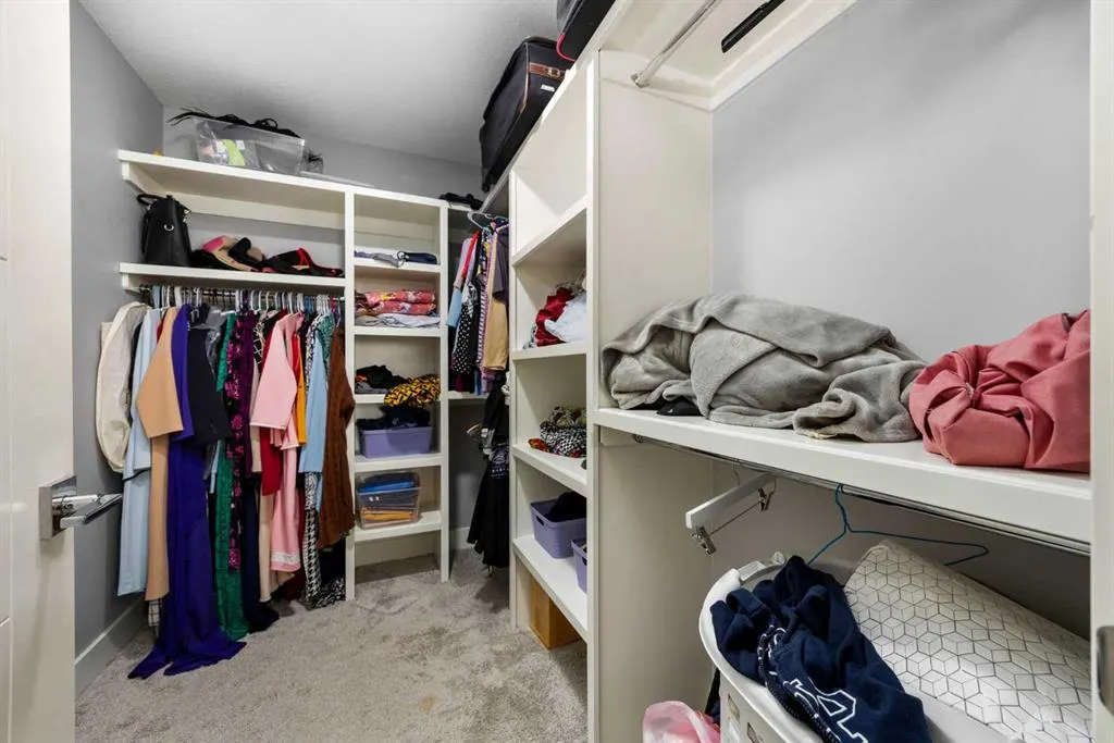 106 Baysprings Gardens SW