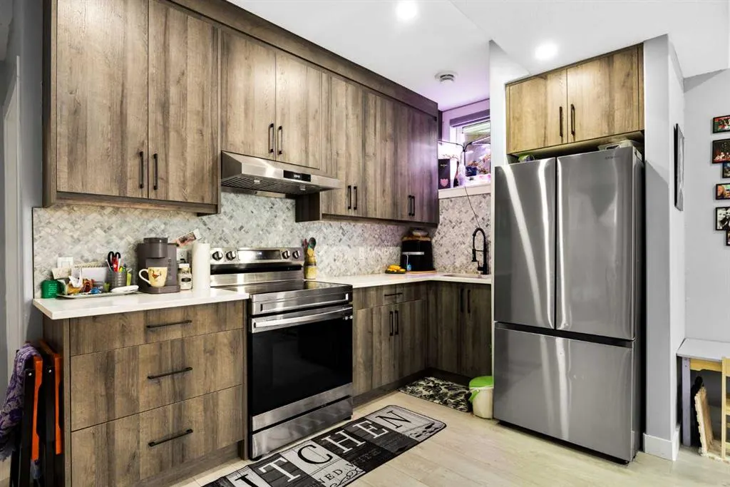 106 Baysprings Gardens SW