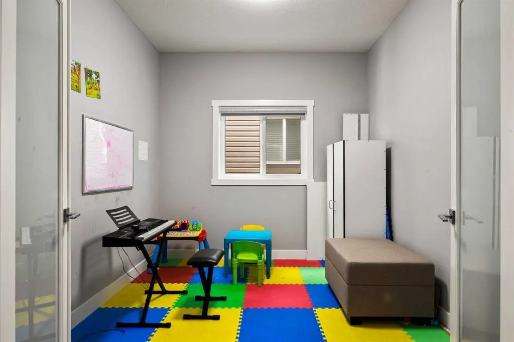 106 Baysprings Gardens SW