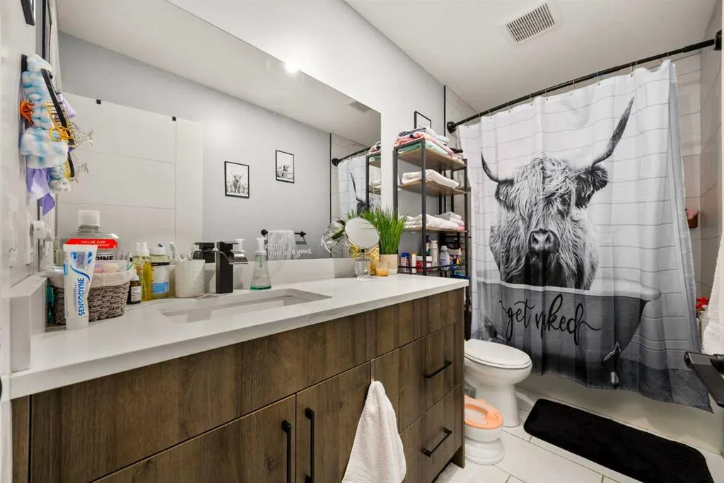 106 Baysprings Gardens SW