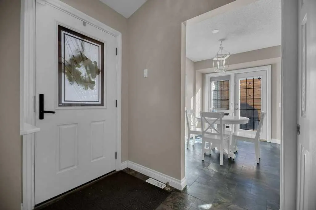 164 Mckerrell Crescent SE