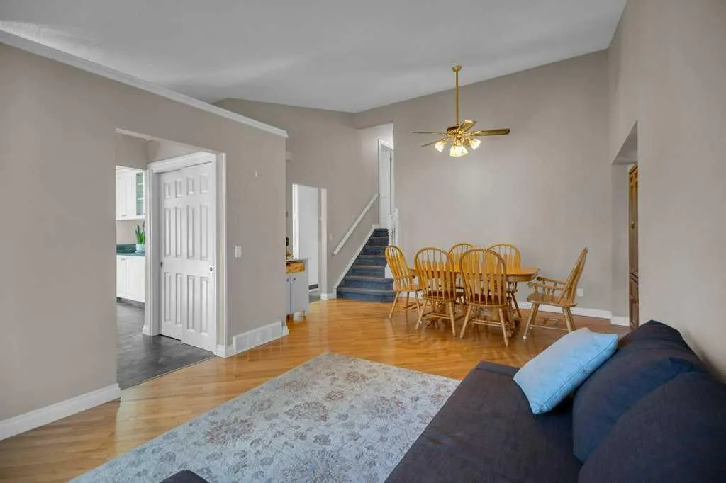 164 Mckerrell Crescent SE