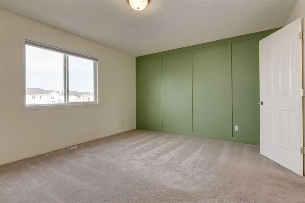 167 Cramond Green SE