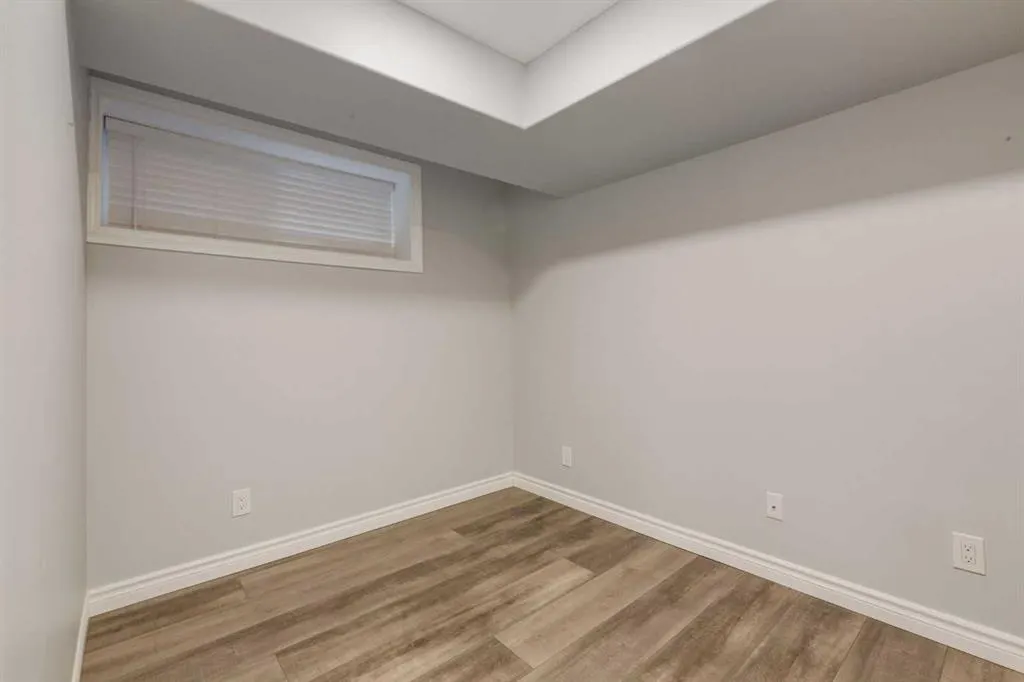 167 Cramond Green SE