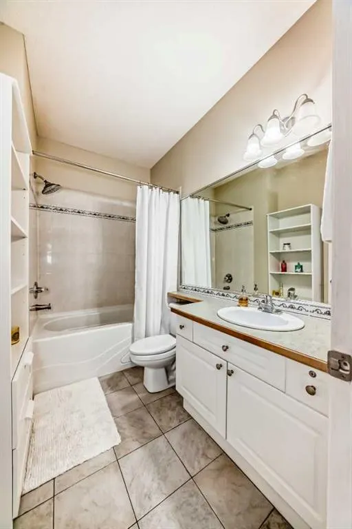 1113 Lake Fraser Court SE, #1113