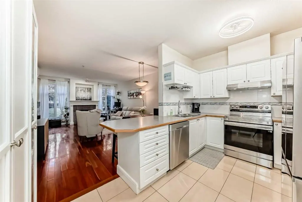 1113 Lake Fraser Court SE, #1113